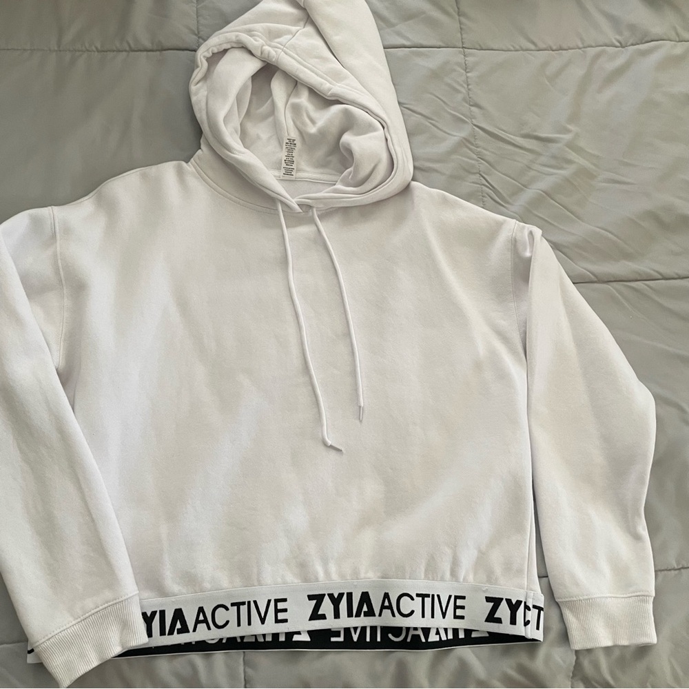 Zyia cropped hoodie